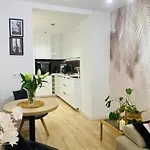 Διαμέρισμα Lovely Space